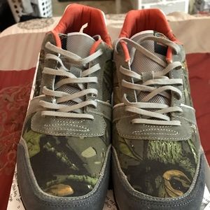 Men’s Fish N’ Chips camo print sneakers